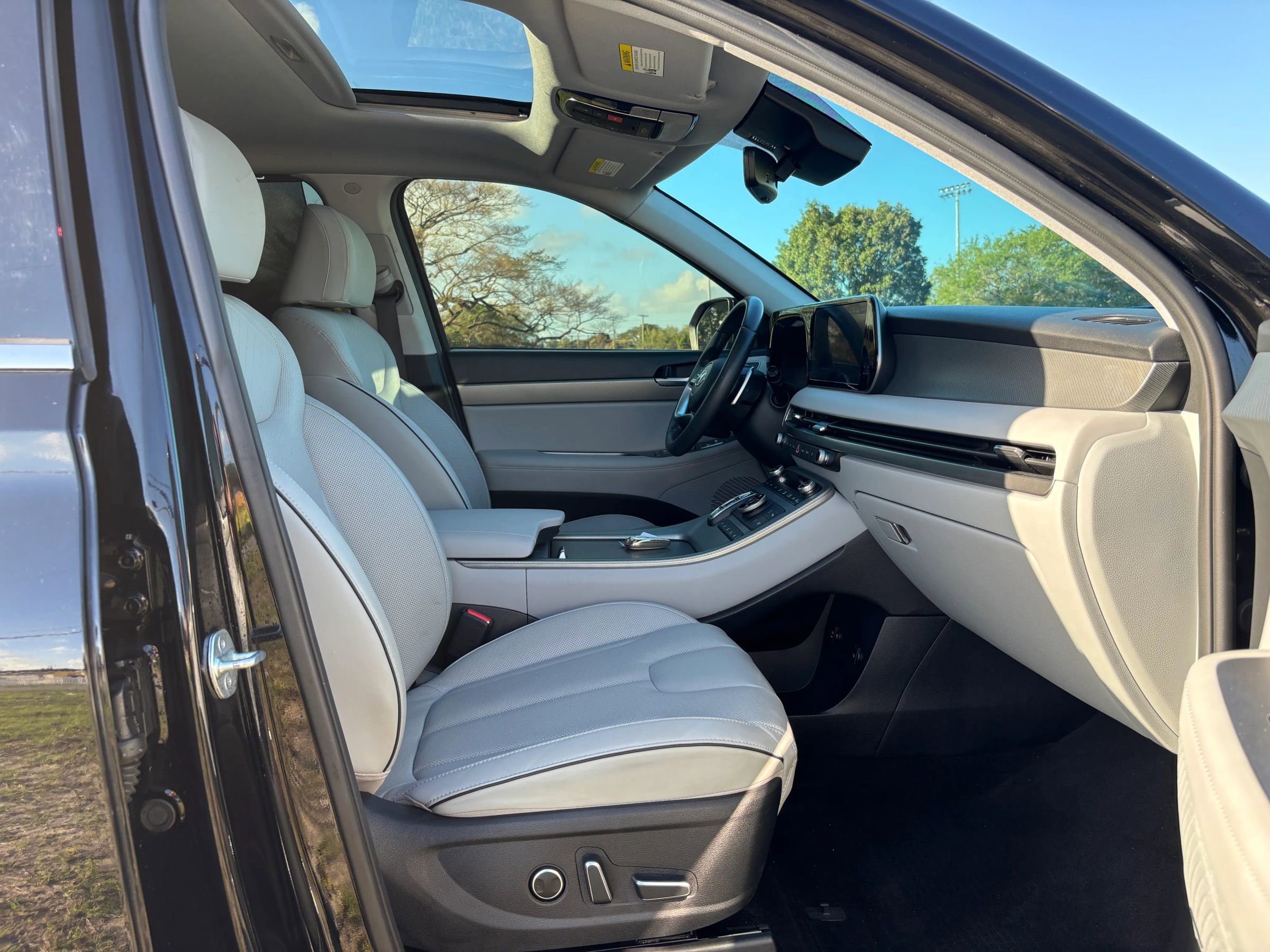 Used 2023 Hyundai Palisade SEL w/ Premium Package image 10