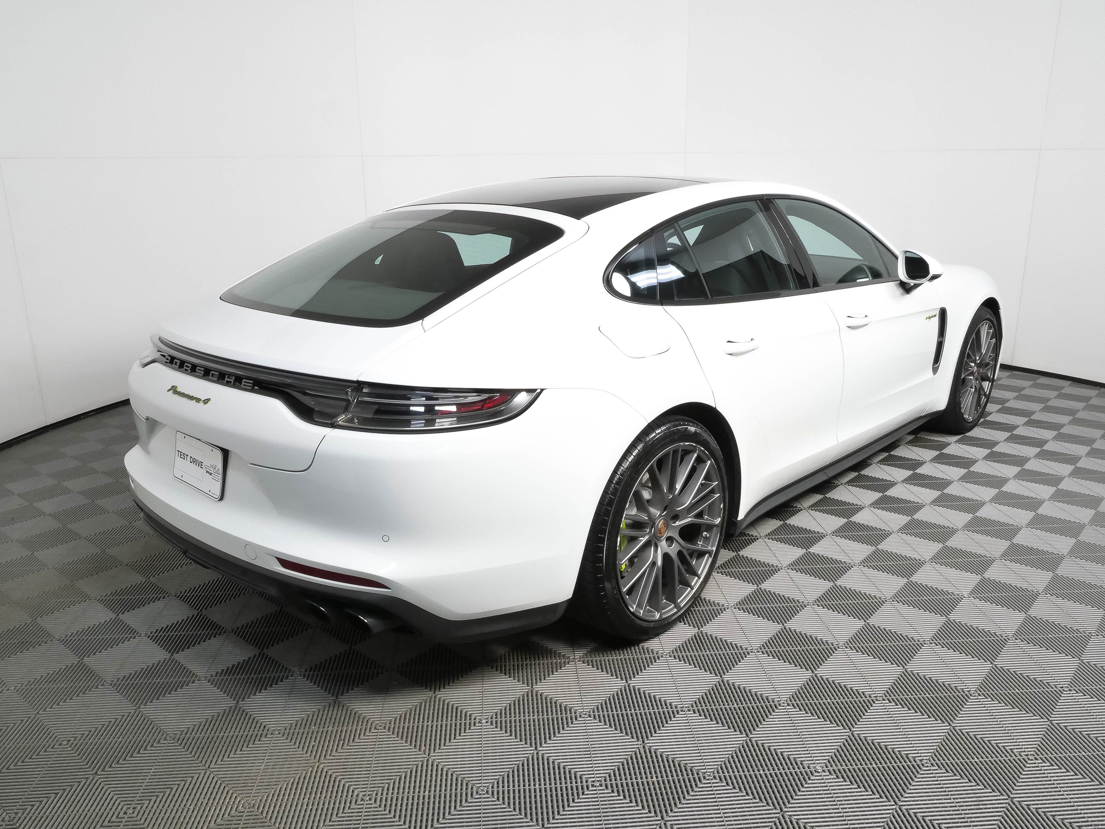 Certified 2023 Porsche Panamera AWD/4WD image 29