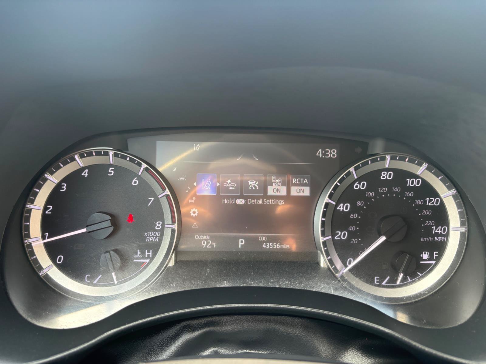 Used 2024 Toyota Highlander LE FWD video 2
