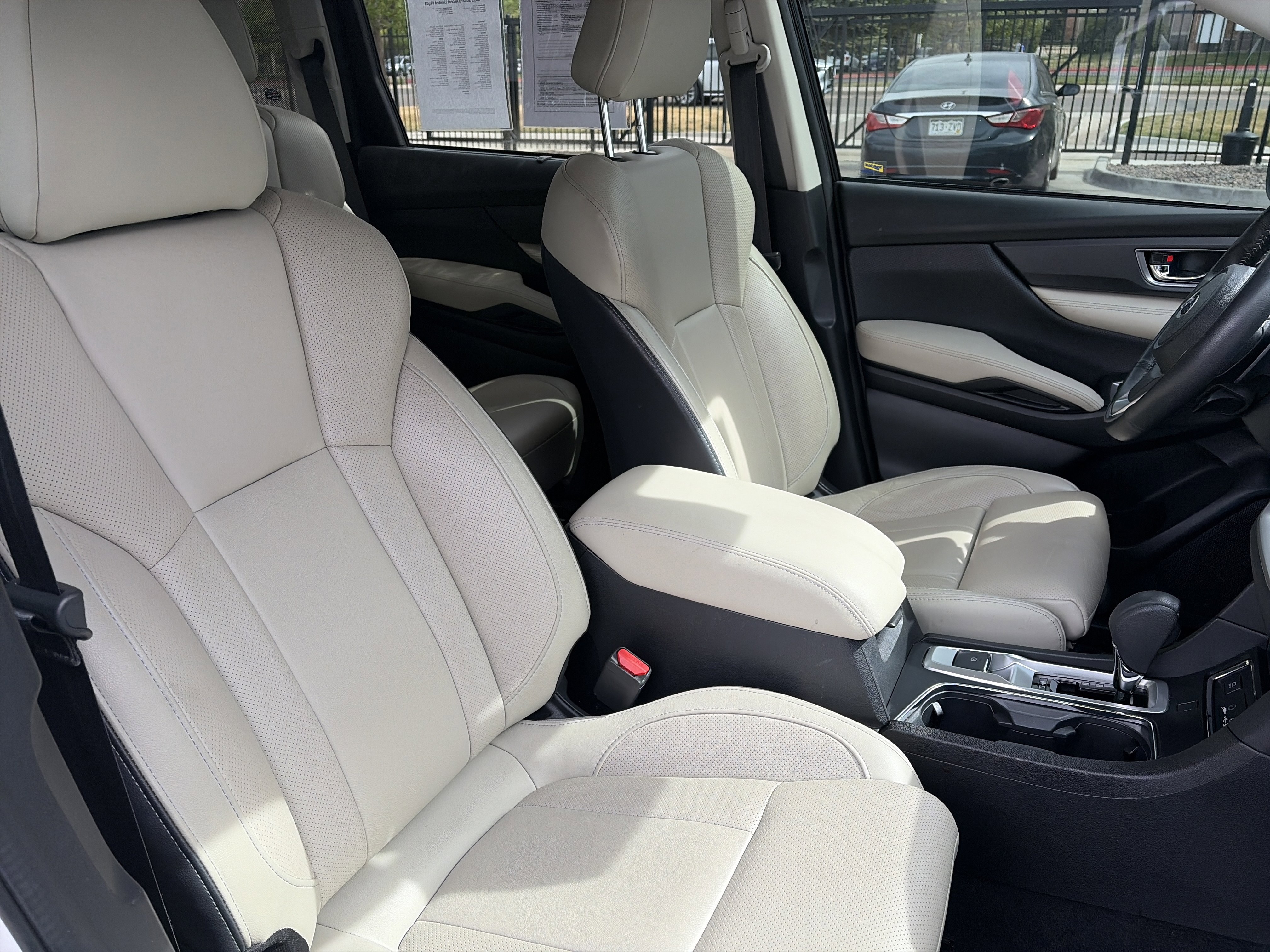 Used 2023 Subaru Ascent Limited w/ Technology Package AWD/4WD image 30