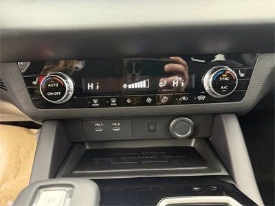 New 2026 Mitsubishi Outlander SE image 19