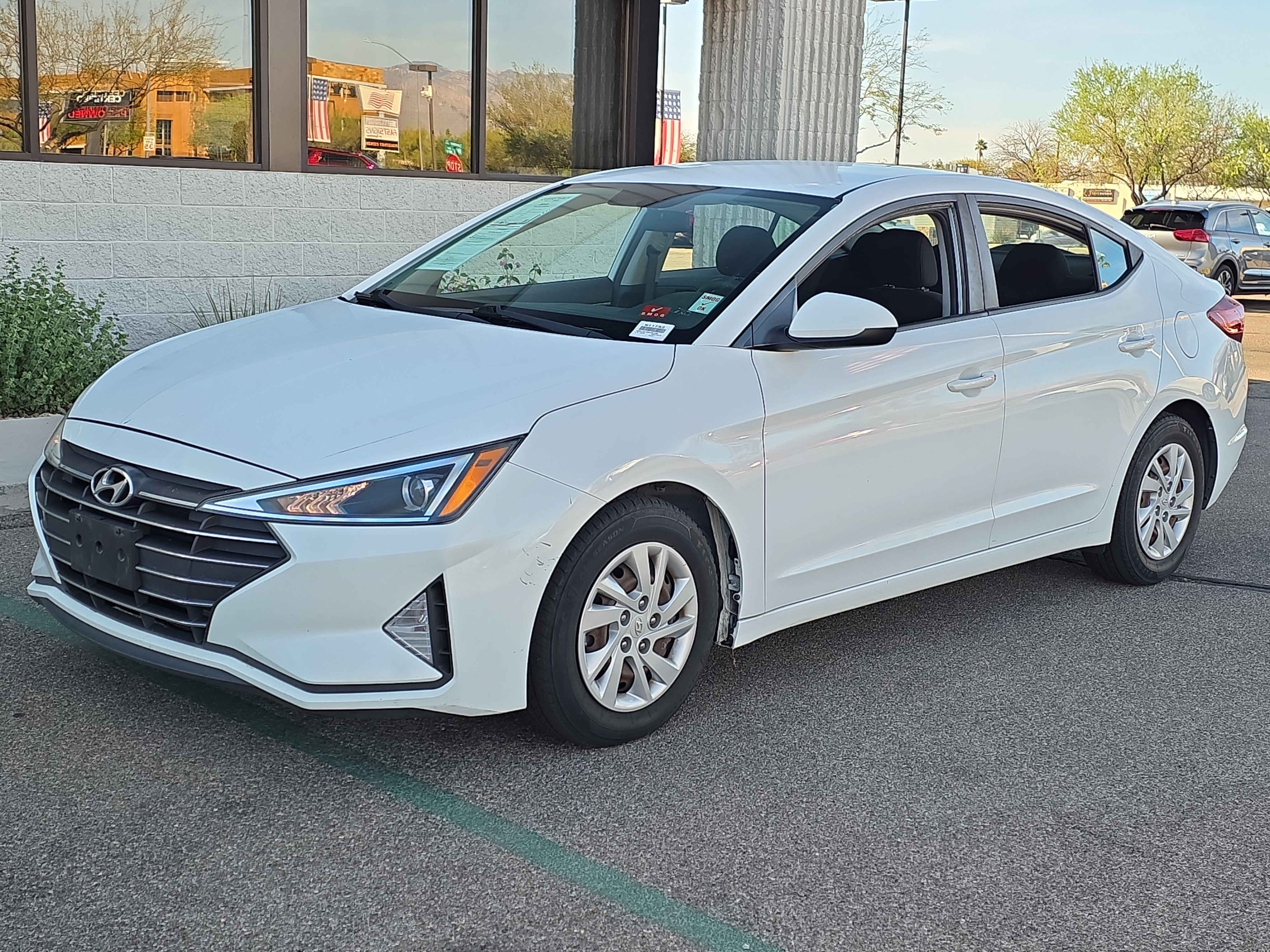 Used 2019 Hyundai Elantra SE w/ Cargo Package image 3