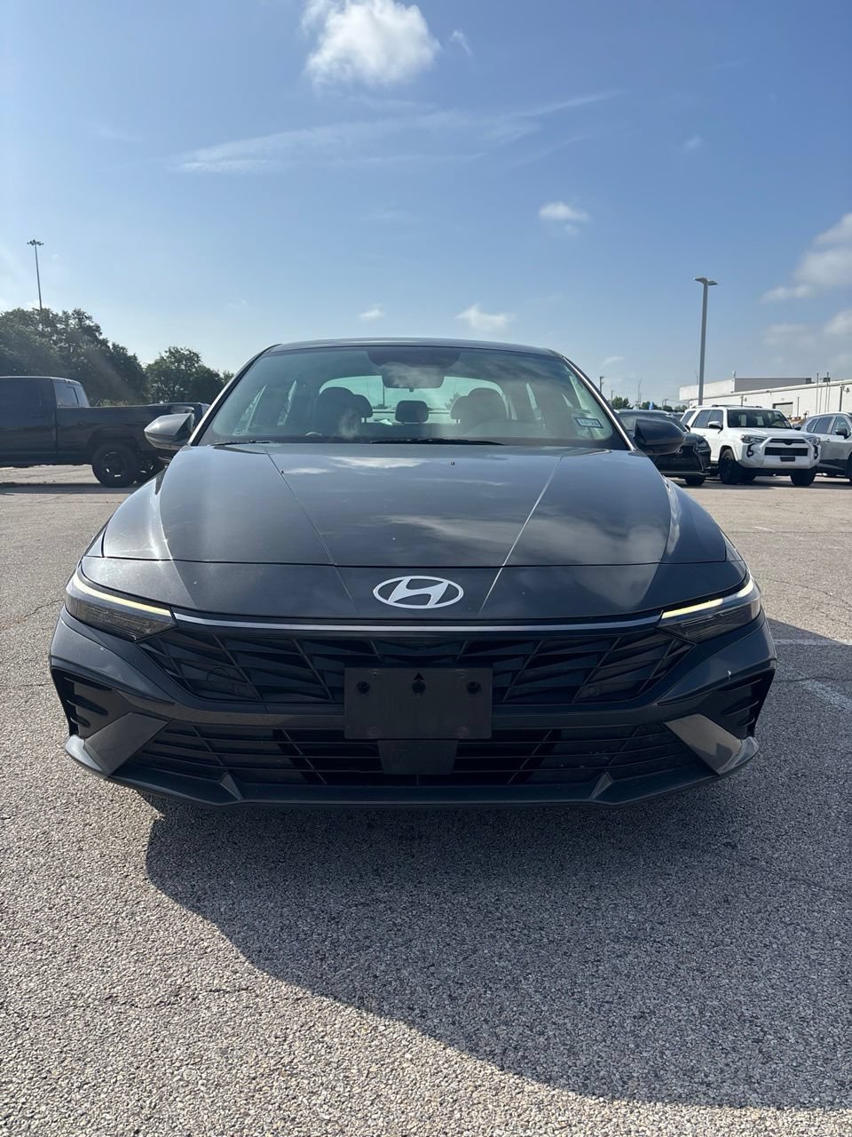 Used 2025 Hyundai Elantra SEL FWD image 2