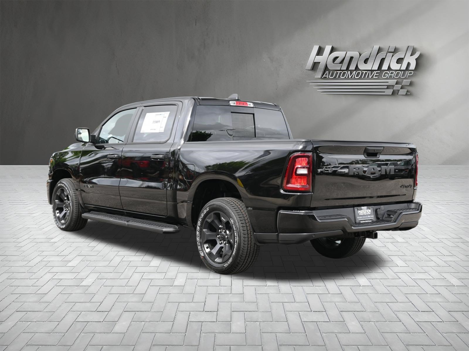 New 2026 RAM 1500 Express AWD/4WD image 8