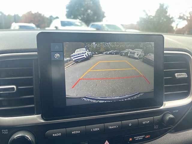 New 2025 Hyundai Venue SEL FWD image 31