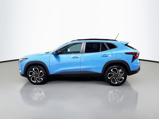 Used 2024 Chevrolet Trax RS w/ Sunroof Package FWD image 9
