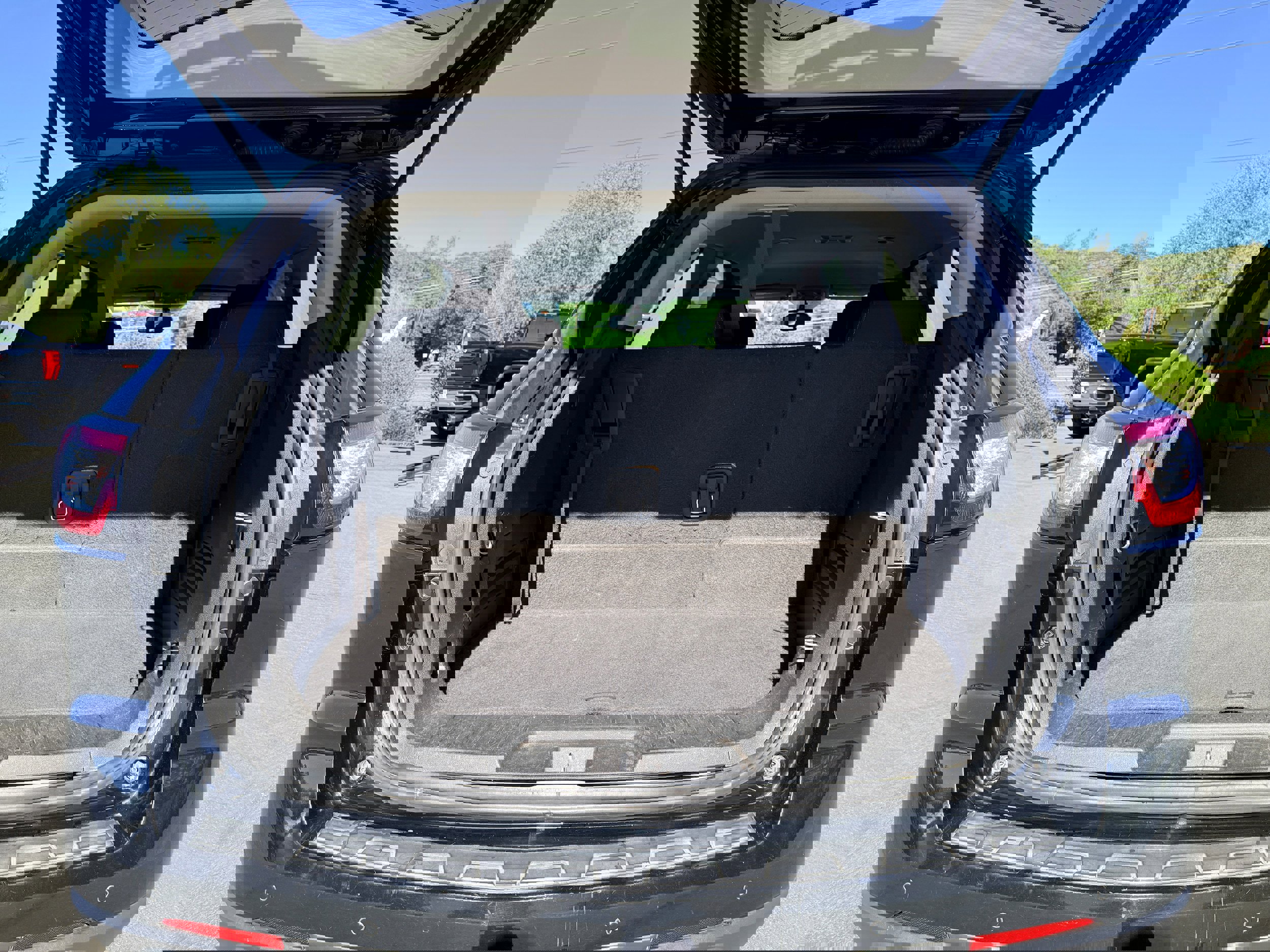 Used 2017 Chevrolet Traverse LT image 9