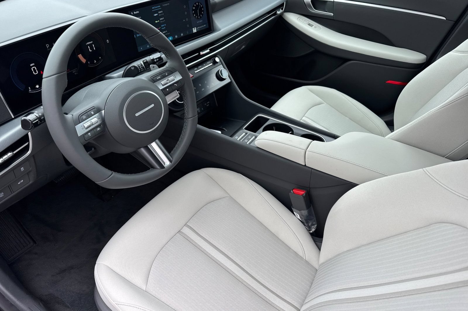 New 2026 Hyundai Sonata SEL FWD image 11