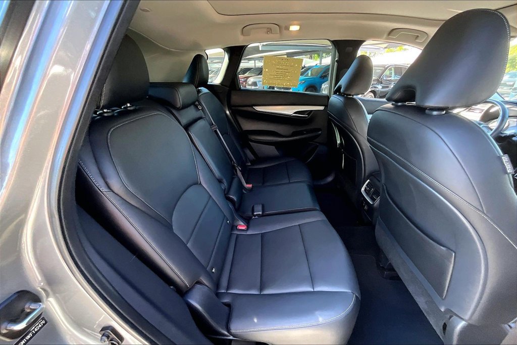 Used 2019 INFINITI QX50 Luxe w/ Navigation Package FWD image 36