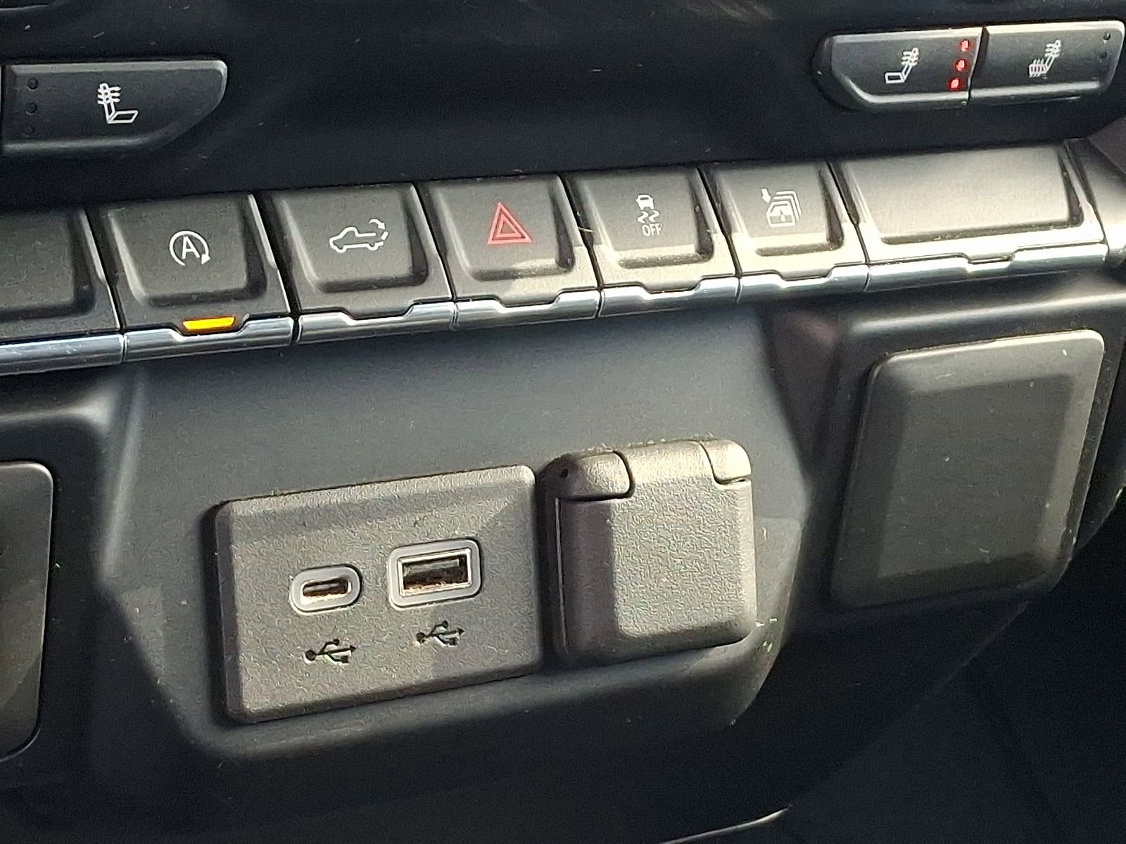 Used 2021 Chevrolet Silverado 1500 RST w/ Bed Protection Package image 25