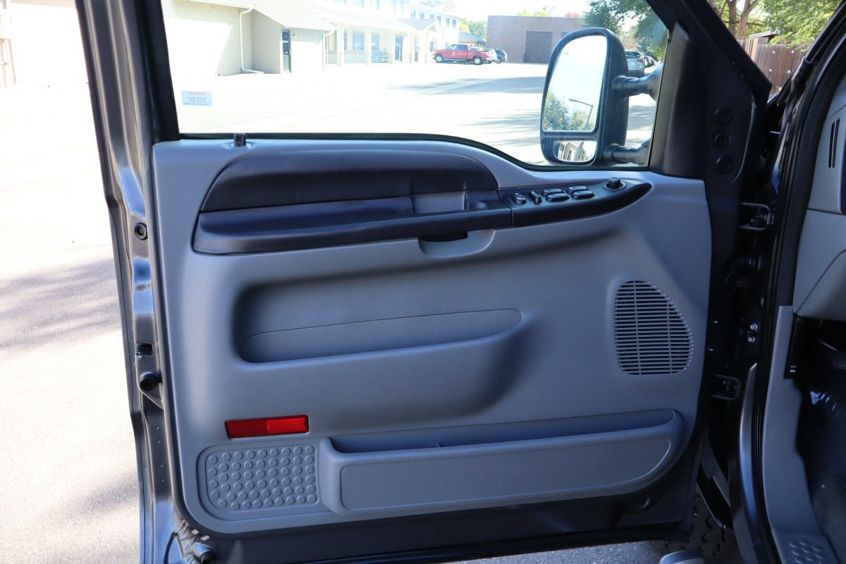 Used 2006 Ford F350 XLT AWD/4WD image 23