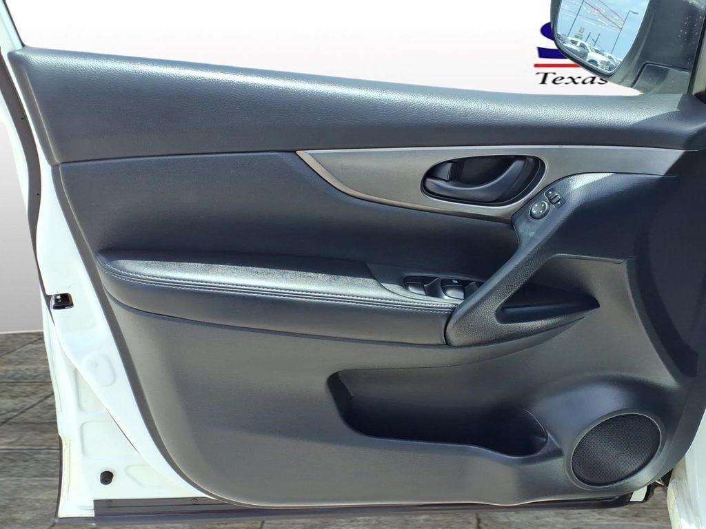 Used 2021 Nissan Rogue Sport S FWD image 13