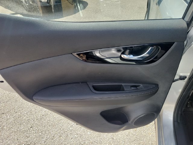 Certified 2021 Nissan Rogue Sport SV w/ Technology Package FWD image 10