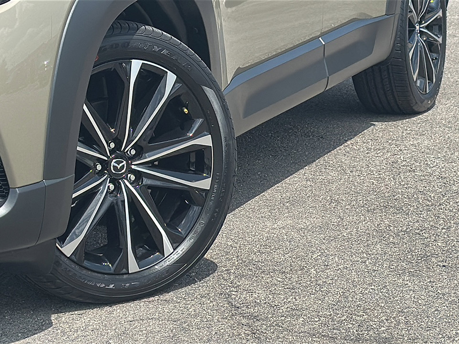 New 2025 MAZDA CX-50 2.5 Turbo w/ Premium Plus Pkg image 3