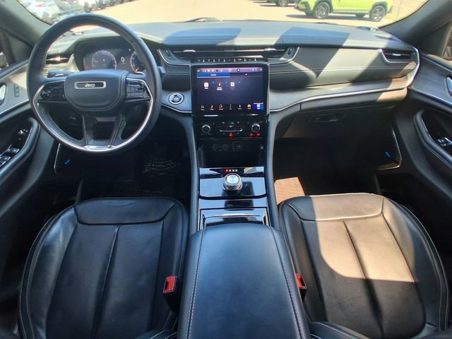 Used 2022 Jeep Grand Cherokee Overland RWD image 8