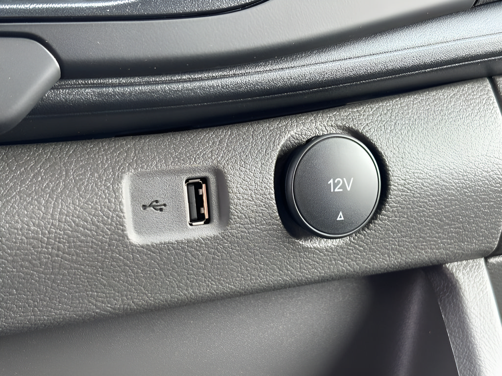 New 2026 Ford Transit 250 Low Roof RWD image 10