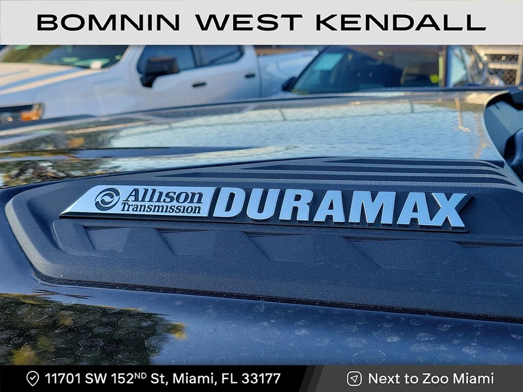 Used 2025 Chevrolet Silverado 2500 Custom w/ Custom Value Package image 6