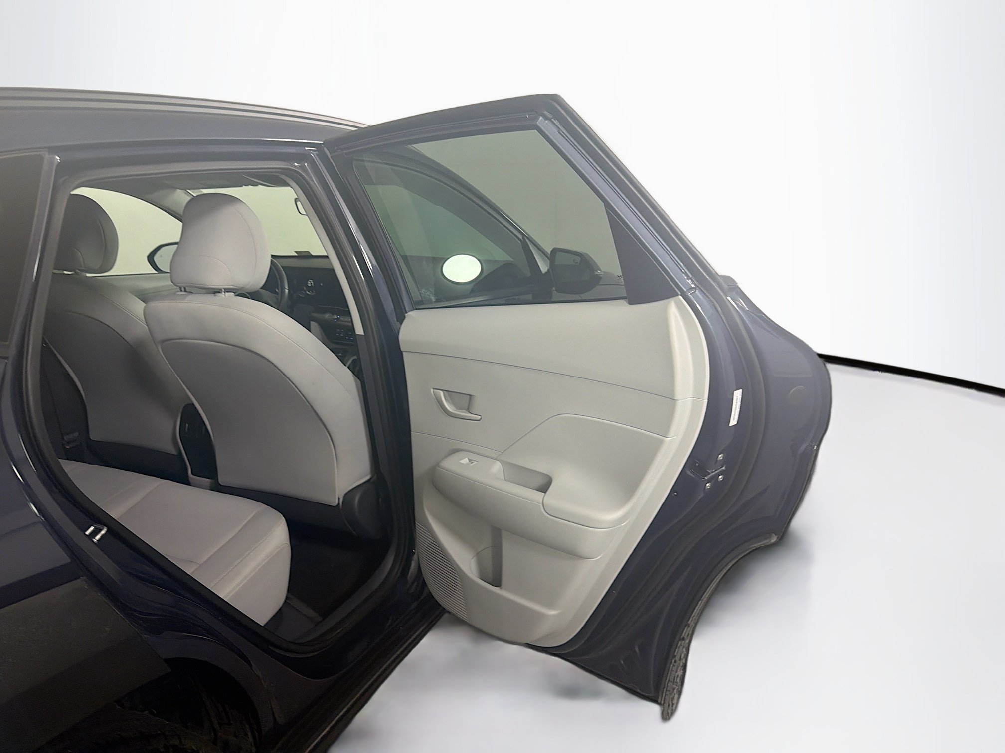 Used 2025 Hyundai Kona SEL FWD image 27