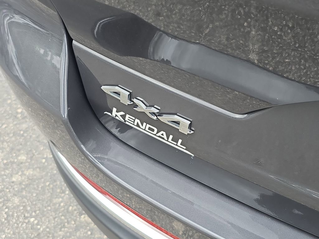 Used 2023 Jeep Grand Cherokee Laredo X image 5