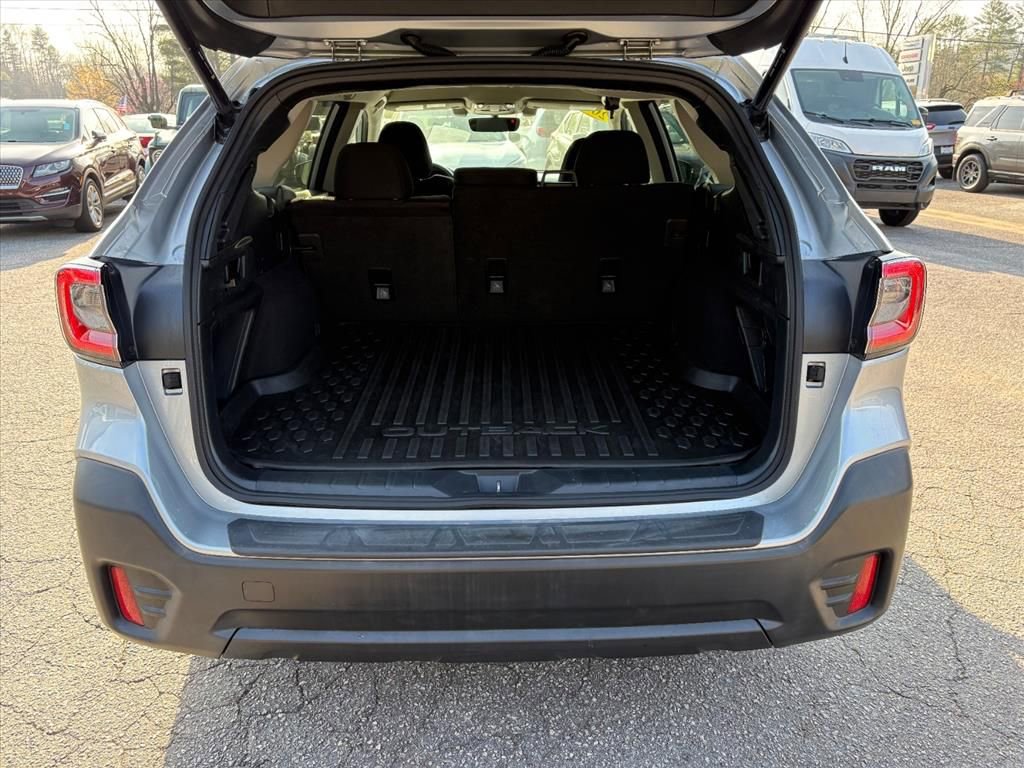 Used 2022 Subaru Outback Premium image 23