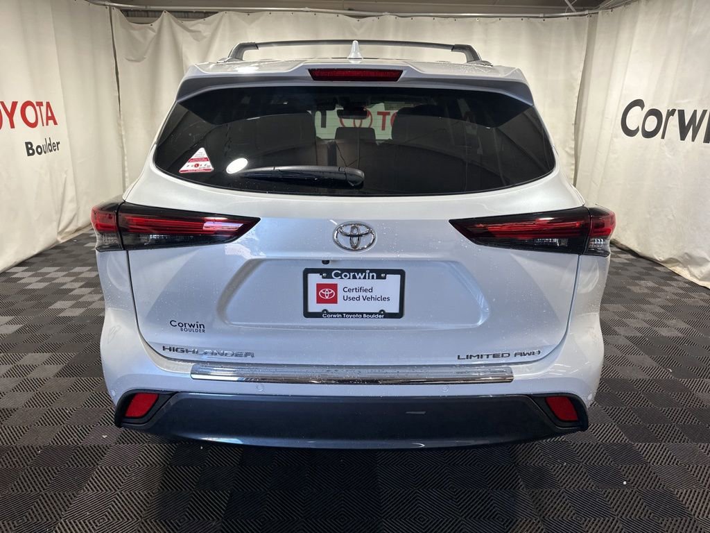 Used 2026 Toyota Highlander Limited image 8