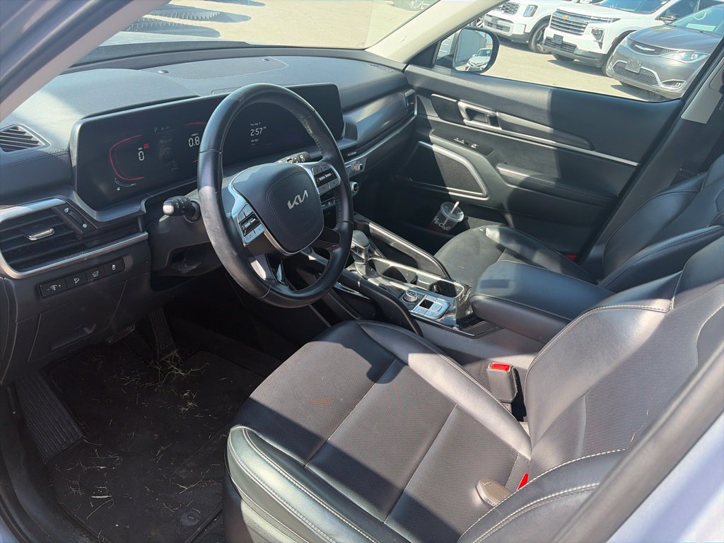 Used 2025 Kia Telluride S AWD/4WD image 16