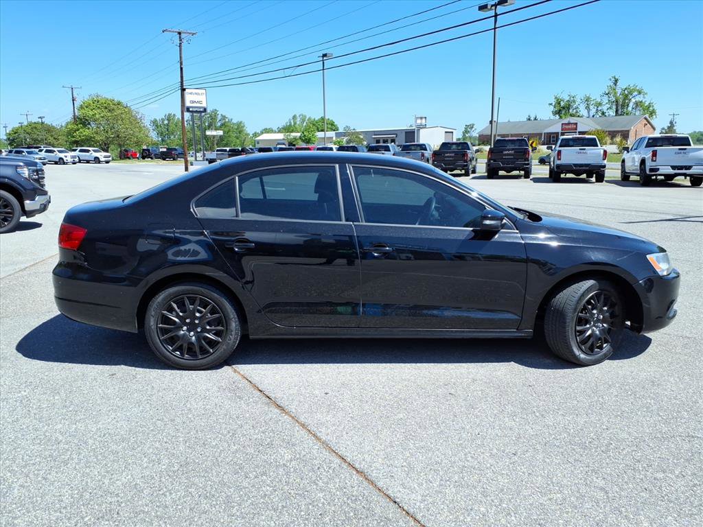 Used 2014 Volkswagen Jetta SE FWD image 3