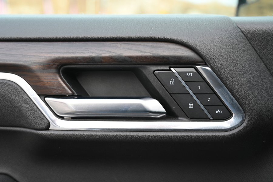 Used 2025 GMC Sierra 1500 SLT image 21