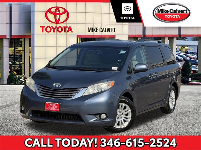 Used 2016 Toyota Sienna XLE w/ XLE Navigation Package