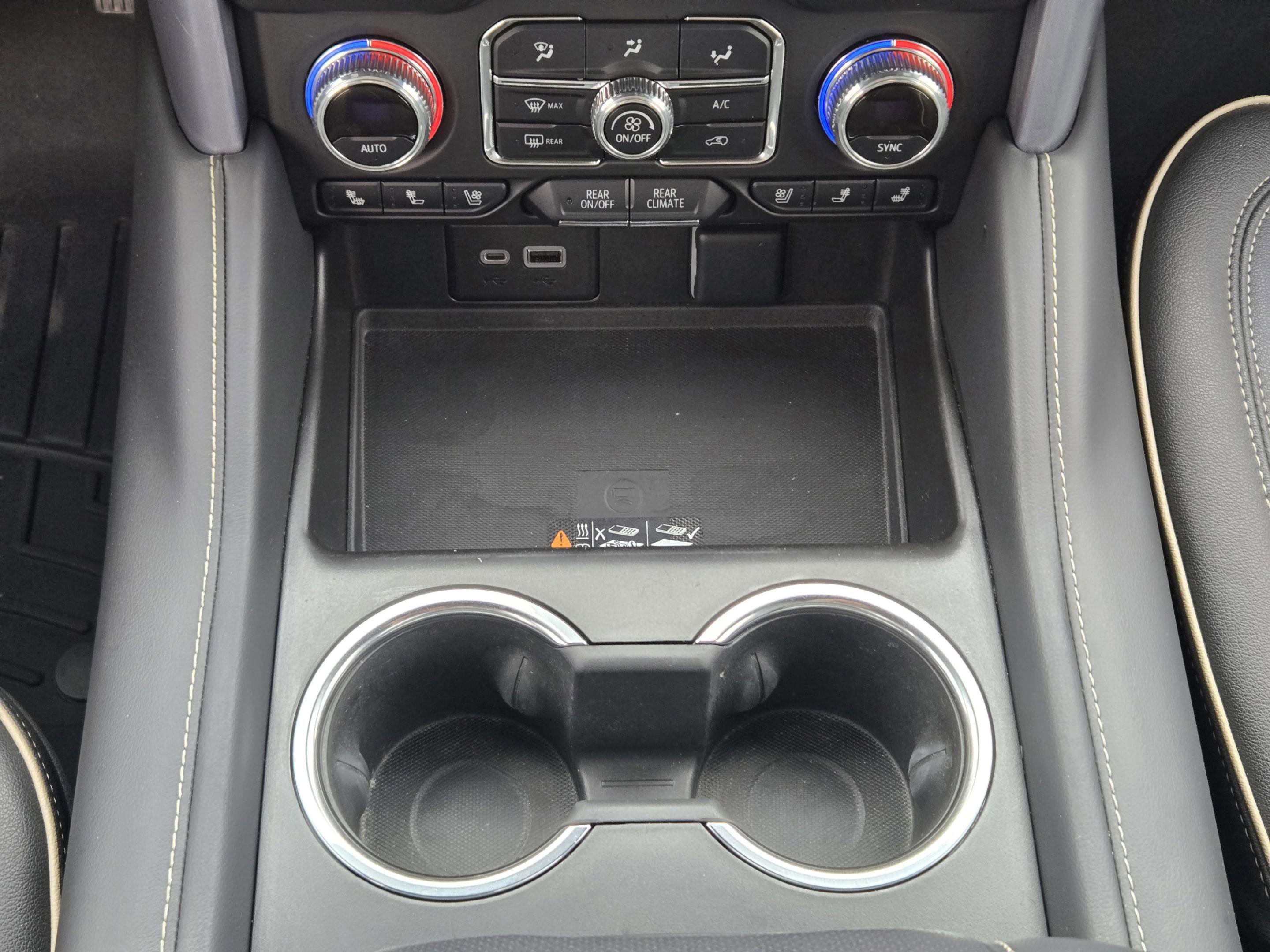 Used 2023 GMC Yukon SLT image 21