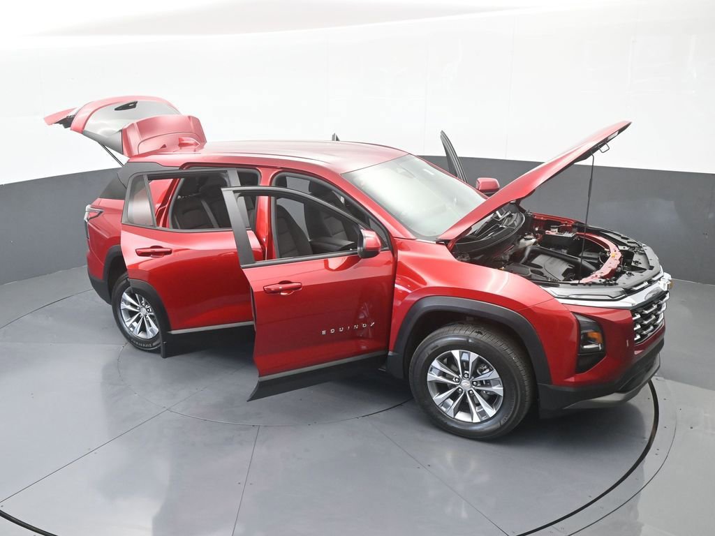 Used 2025 Chevrolet Equinox LT image 69