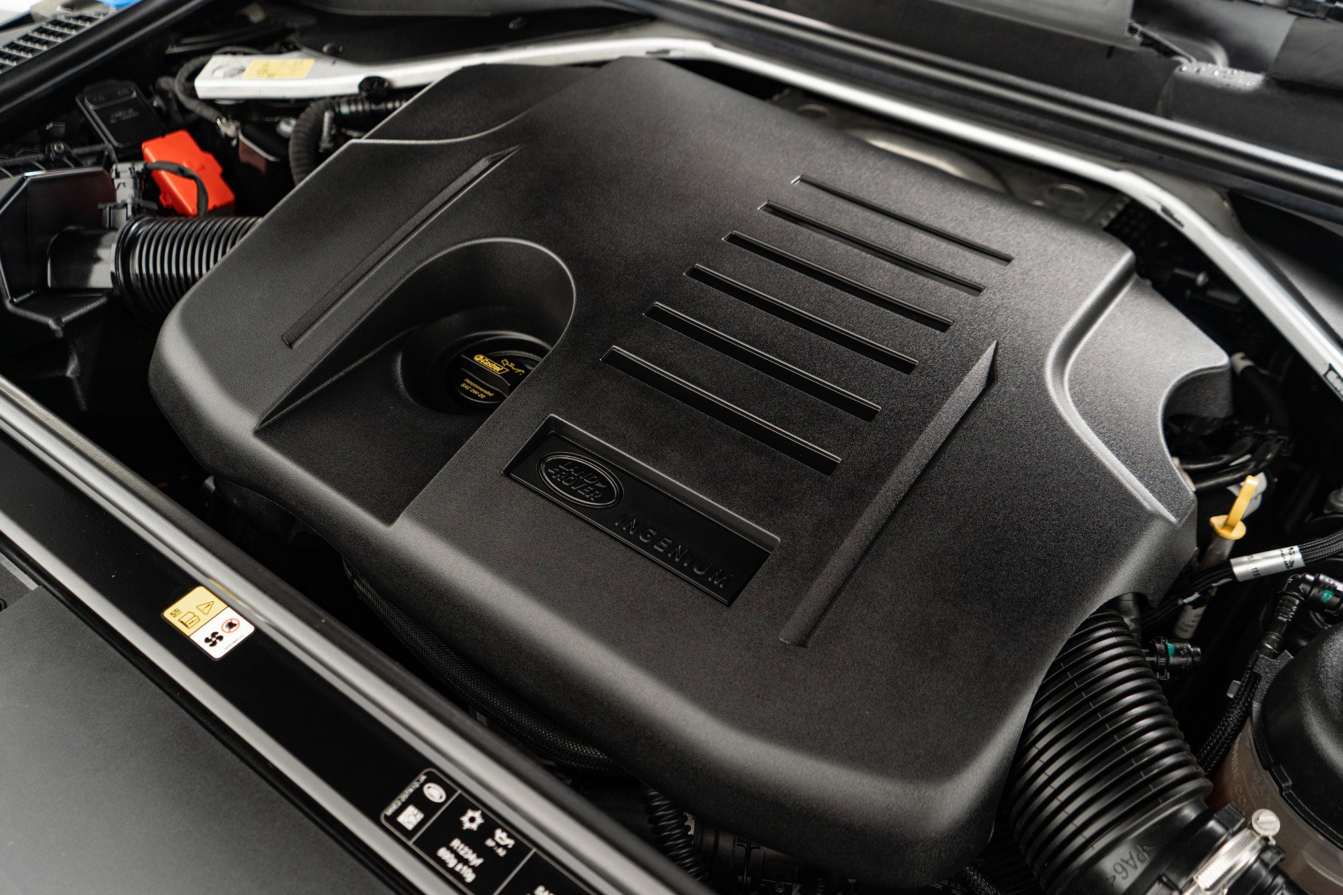 Used 2023 Land Rover Range Rover Sport SE Dynamic image 39