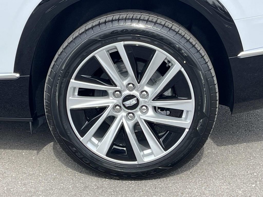 New 2026 Cadillac Vistiq Luxury image 13