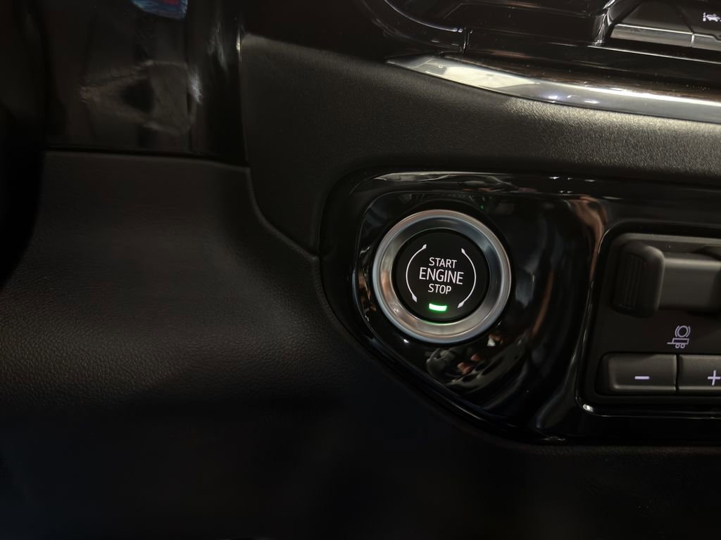 Used 2025 Chevrolet Silverado 1500 RST w/ Convenience Package II image 23