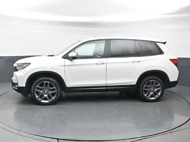 Used 2023 Honda Passport EX-L image 2