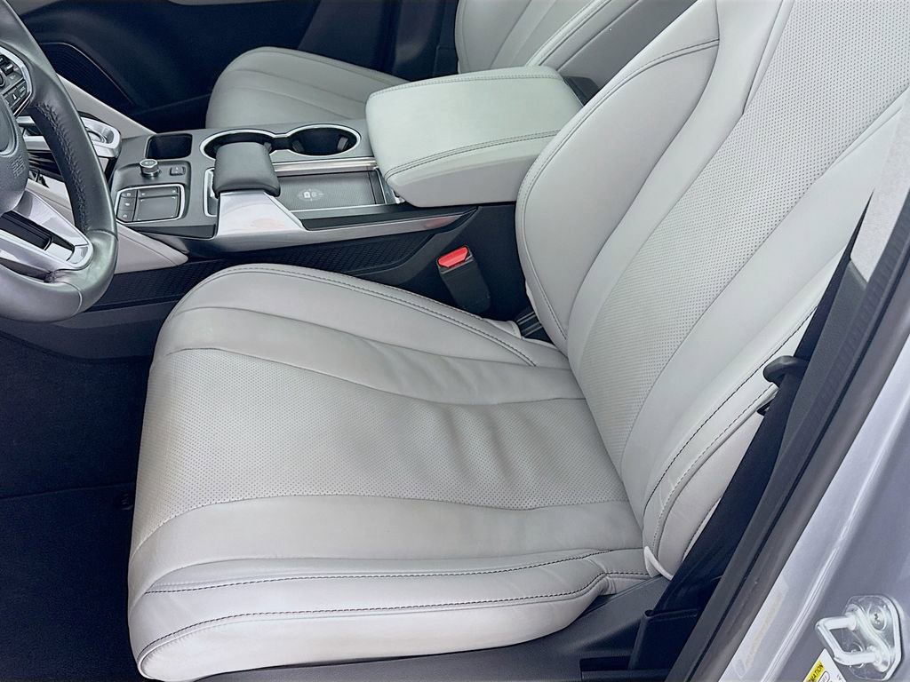 Used 2023 Acura MDX SH-AWD w/ Technology Package image 21