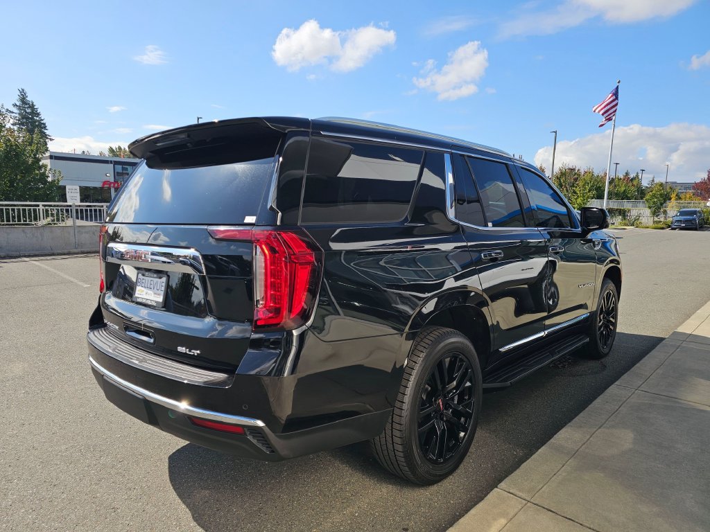Used 2022 GMC Yukon SLT w/ SLT Luxury Package AWD/4WD image 7
