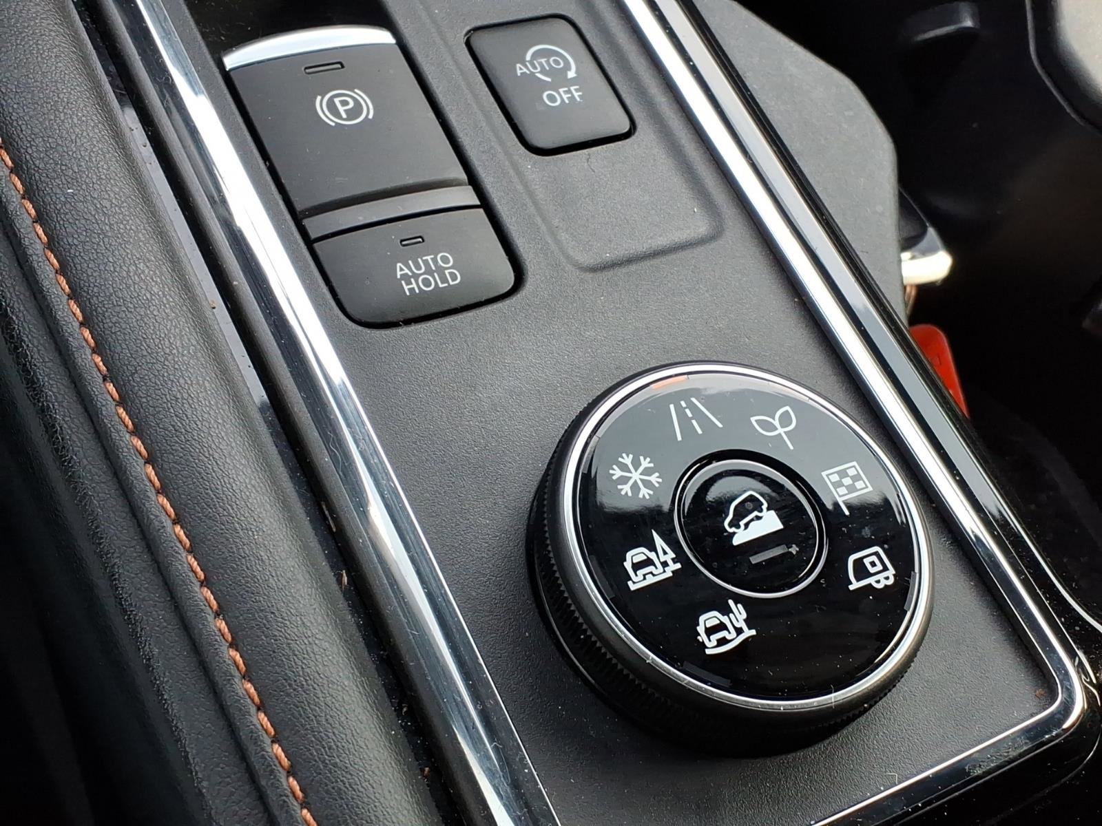 Used 2024 Nissan Pathfinder Rock Creek AWD/4WD image 14