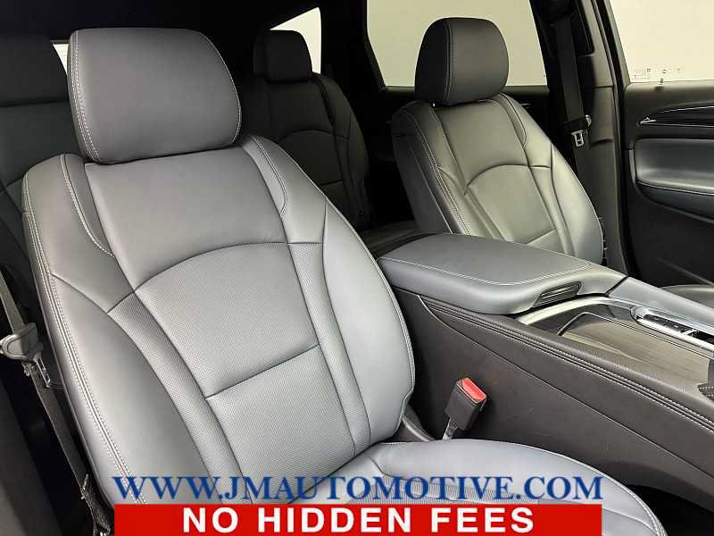 Used 2022 Buick Enclave Essence w/ Experience Buick Package AWD/4WD image 24