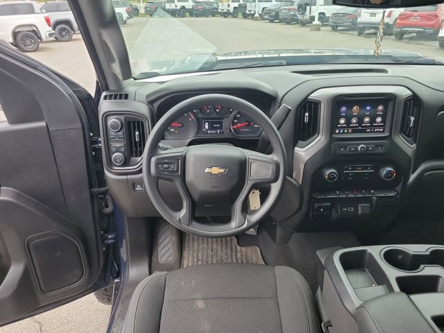 Used 2022 Chevrolet Silverado 2500 Custom w/ Custom Value Package AWD/4WD image 13