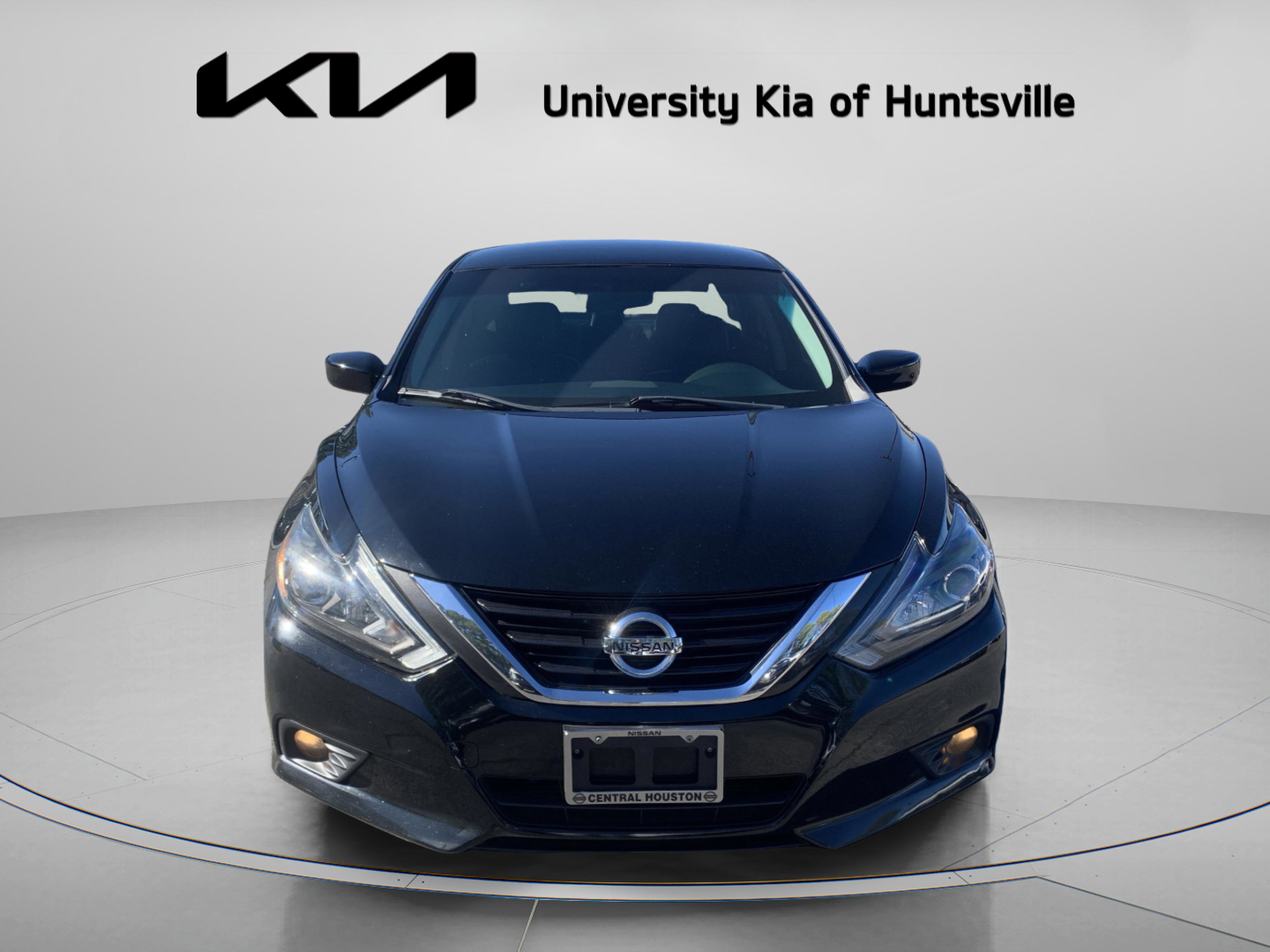 Used 2018 Nissan Altima 2.5 SR w/ SR Special Edition image 2