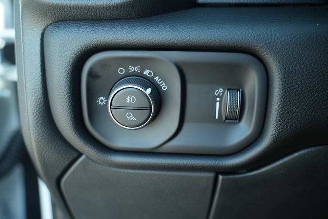New 2026 RAM 2500 Big Horn AWD/4WD image 31