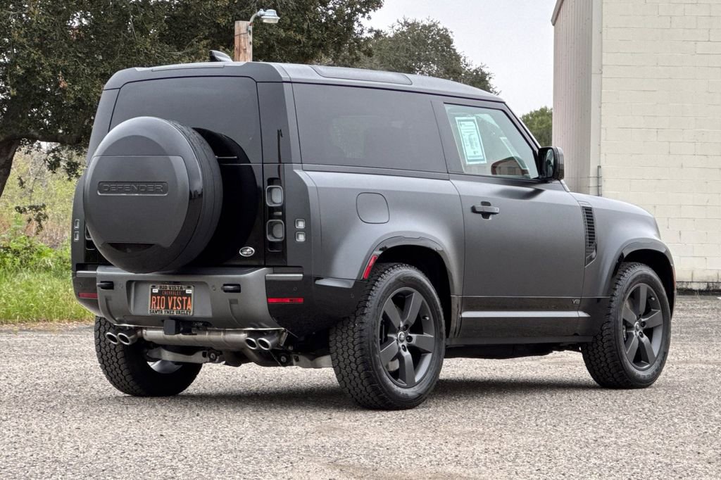 Used 2023 Land Rover Defender 90 V8 image 4