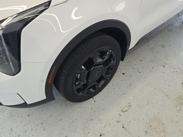 Certified 2025 Kia Sorento SX Prestige AWD/4WD image 9