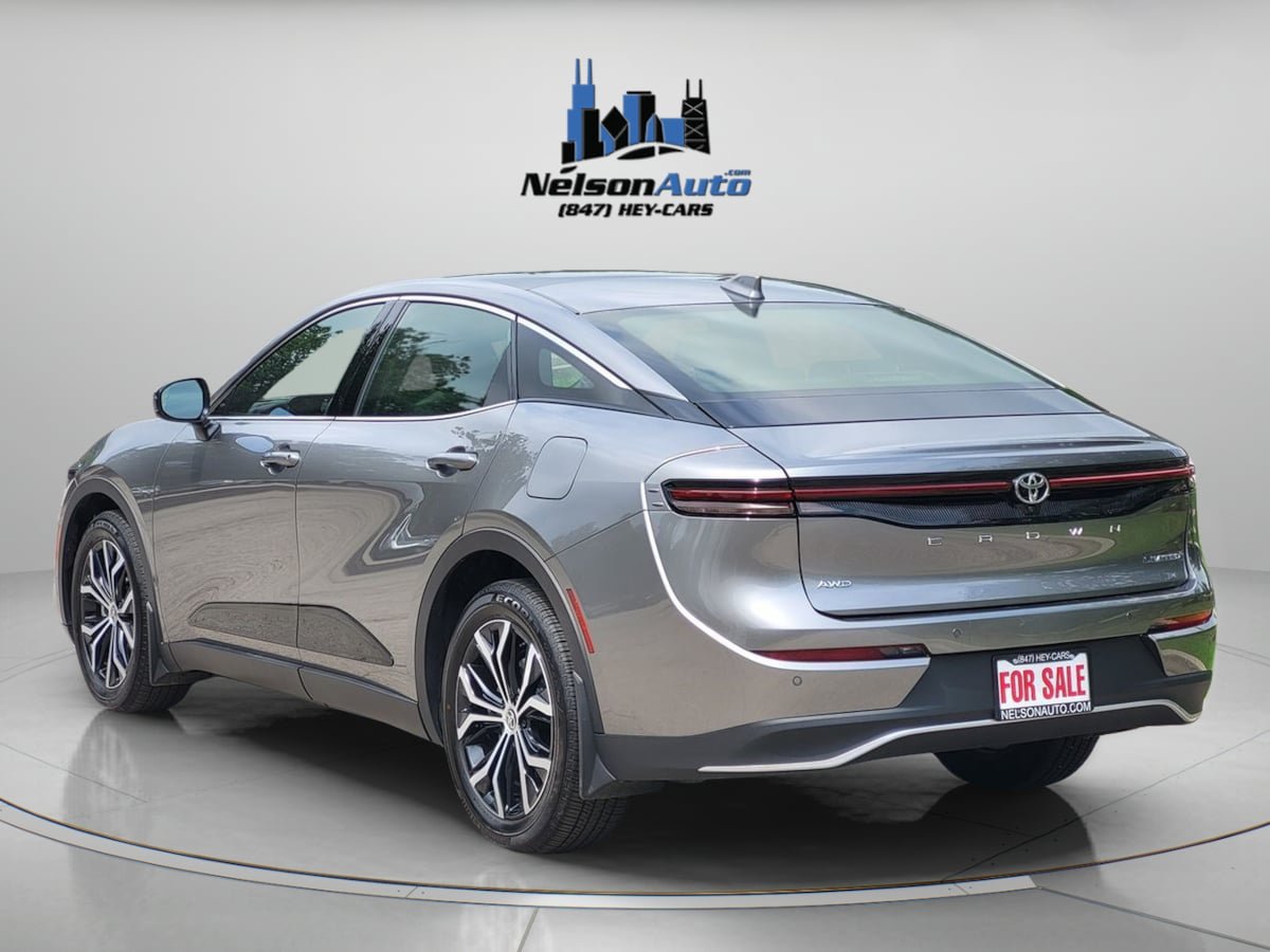 Used 2023 Toyota Crown AWD/4WD image 8