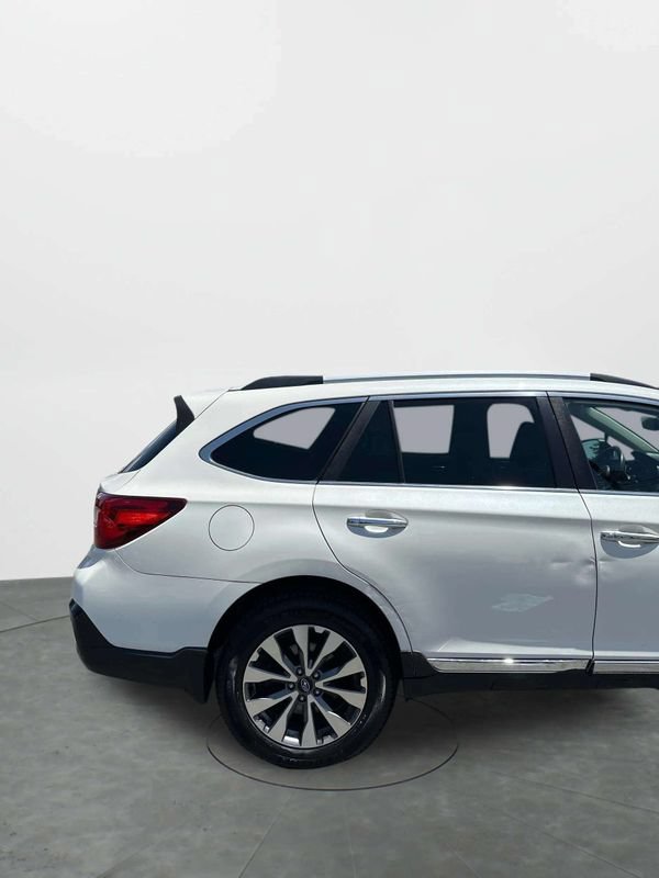 Used 2019 Subaru Outback 2.5i Touring w/ Popular Package #3A AWD/4WD image 29