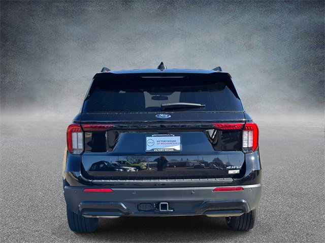 Used 2025 Ford Explorer ST-Line image 5