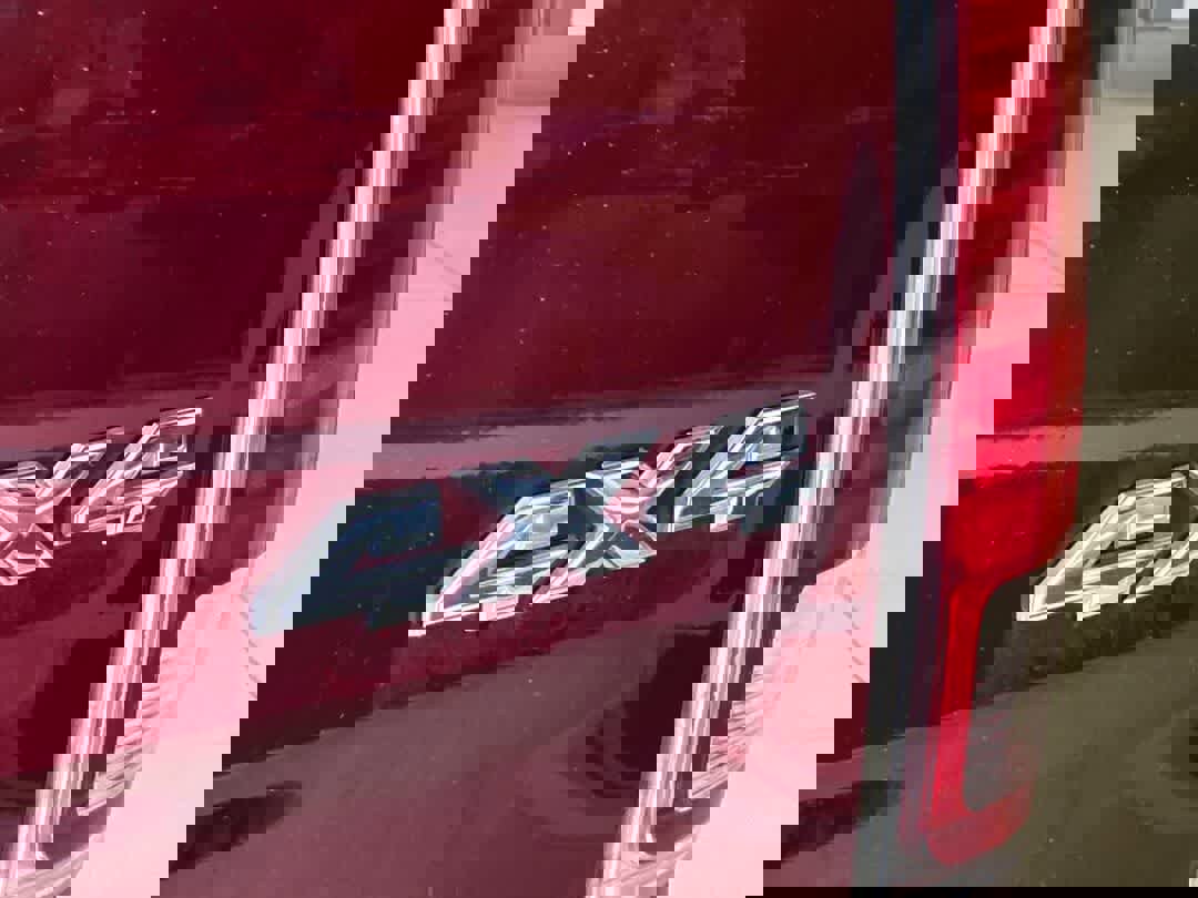 Used 2017 RAM 1500 Laramie w/ Convenience Group image 12