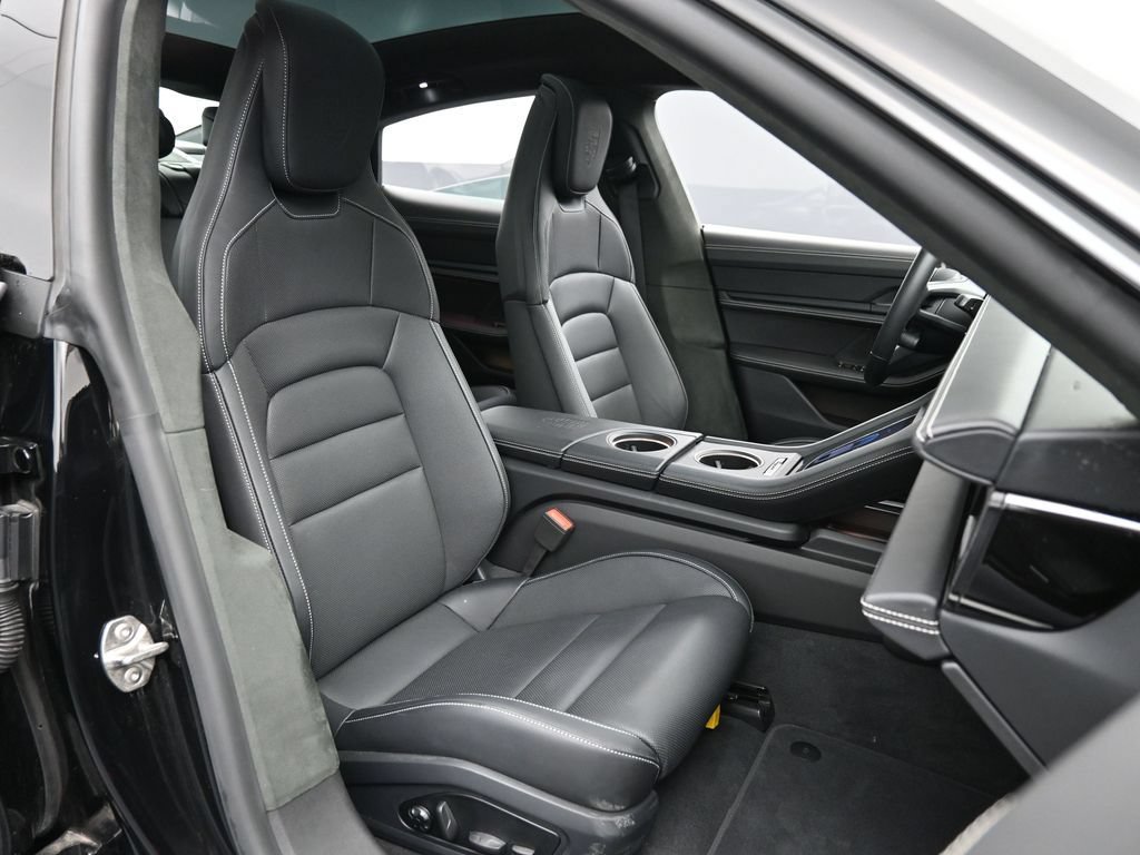 Certified 2025 Porsche Taycan RWD image 30