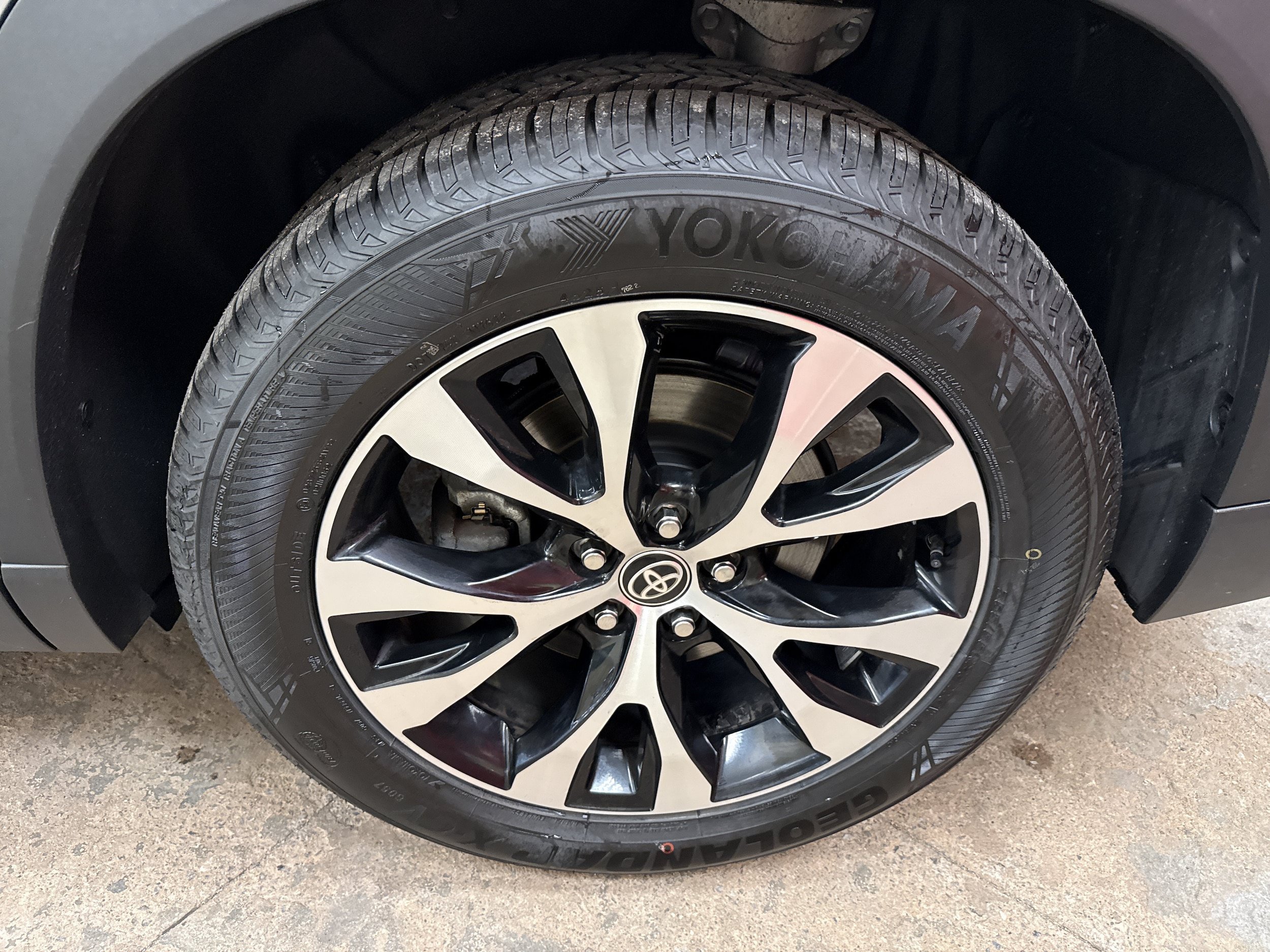 Used 2024 Toyota Grand Highlander AWD Hybrid image 9